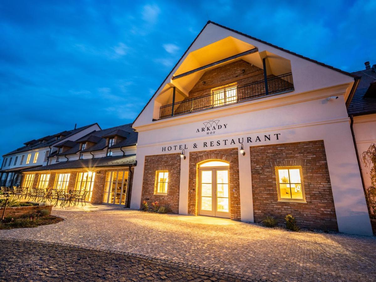 Arkady Hof Hotel Stupava Dış mekan fotoğraf